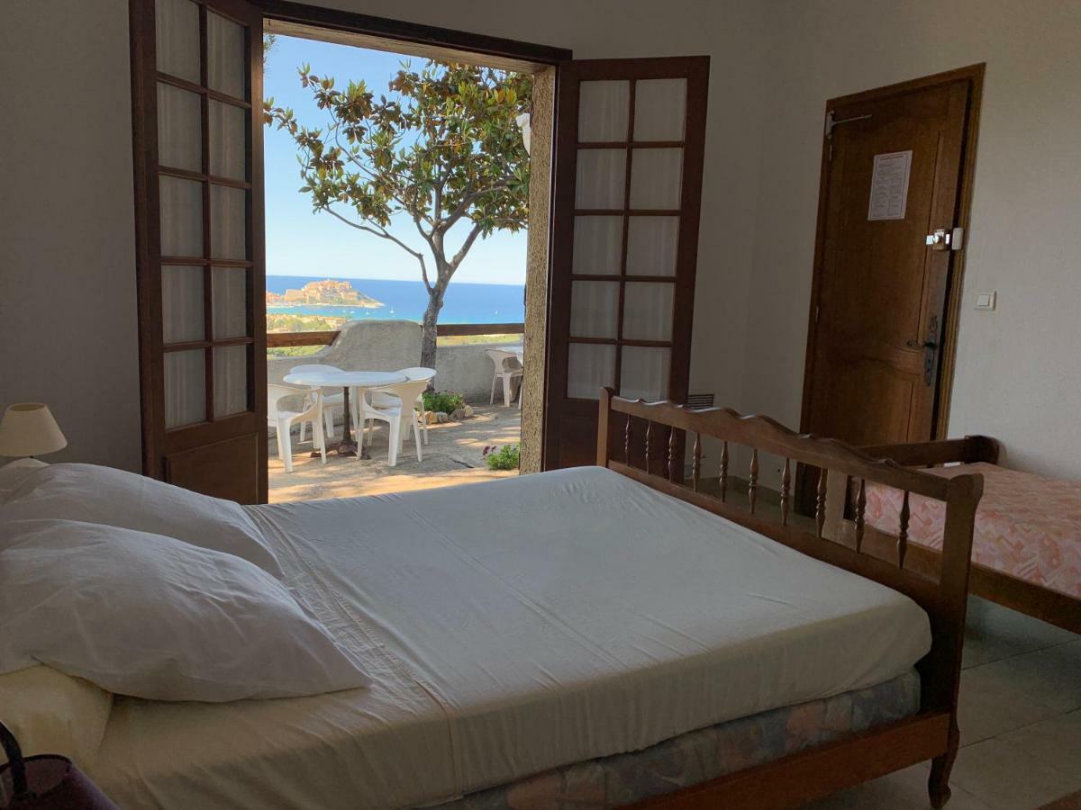 Relais International De La Jeunesse Калви Екстериор снимка